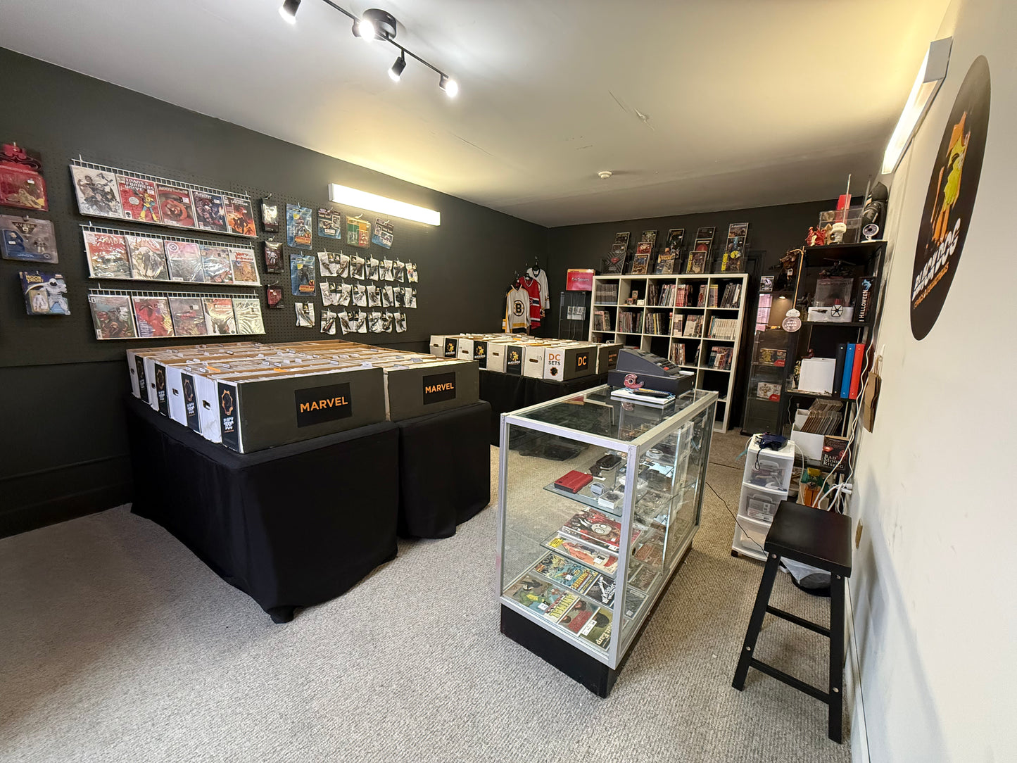 Black Dog Comics & Collectibles
