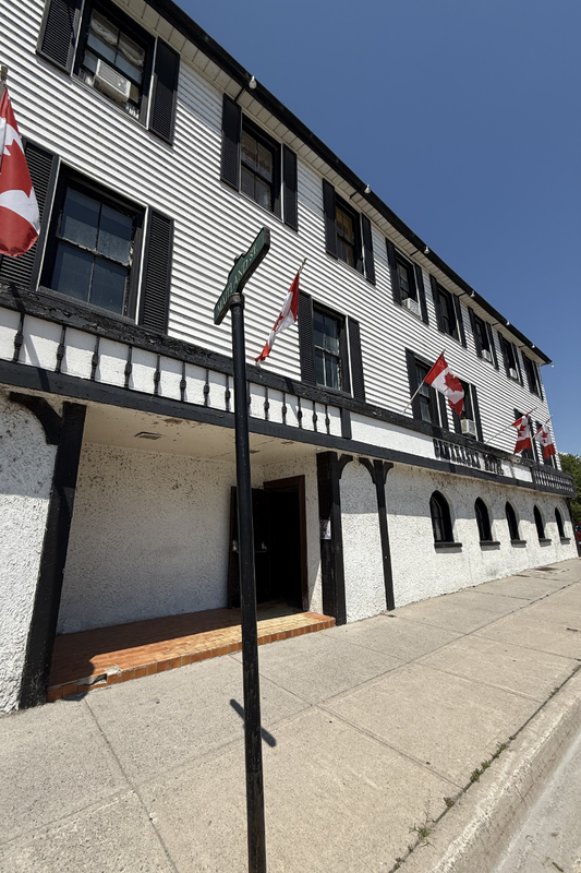 Ganaraska Hotel & Bar